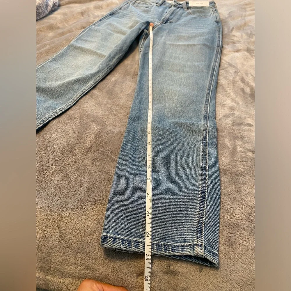 Hollister curvy ultra high rise-rise mom jean 000XS - Picture 4 of 5